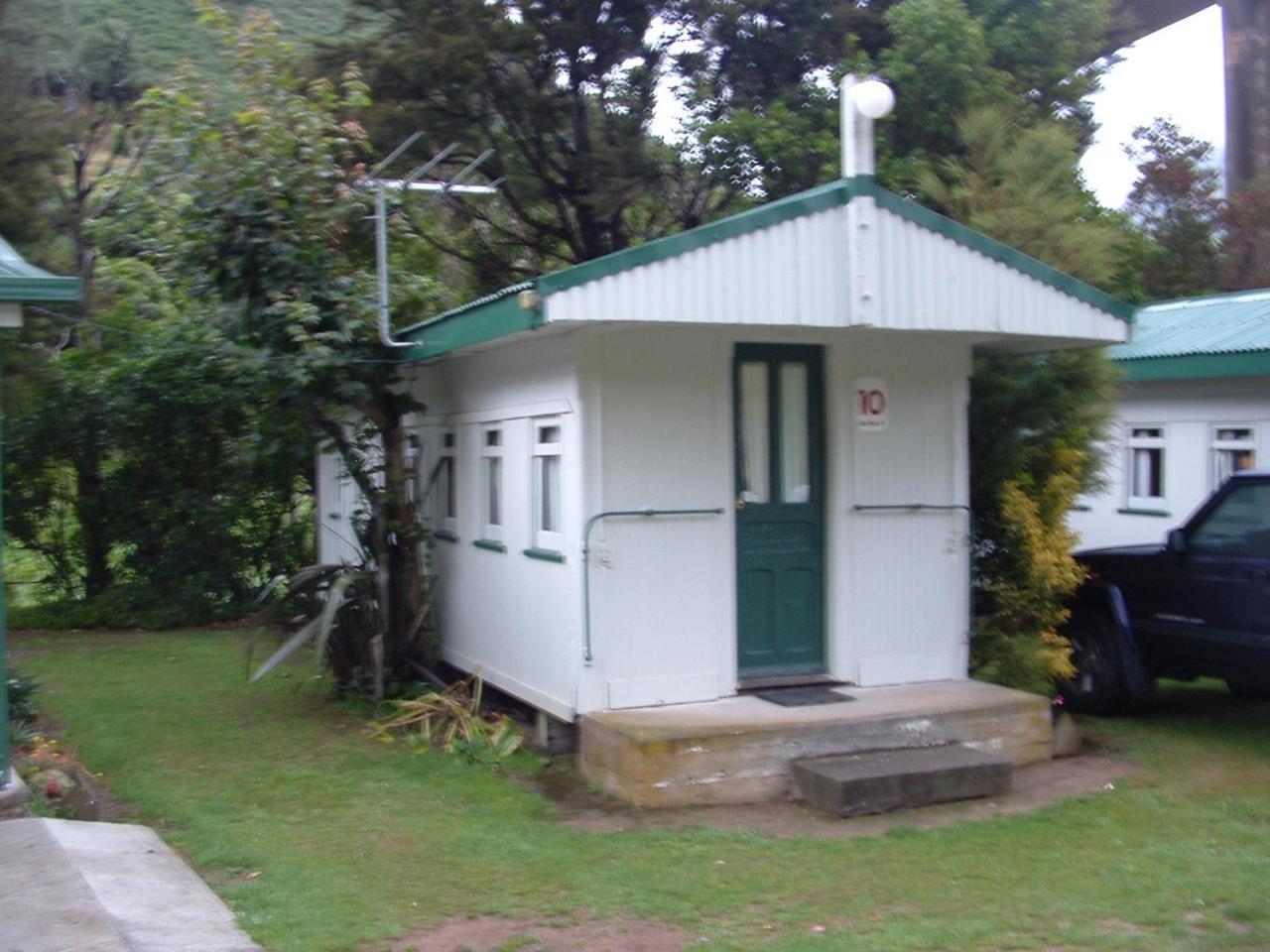 Alexanders Holiday Park Picton Exterior photo